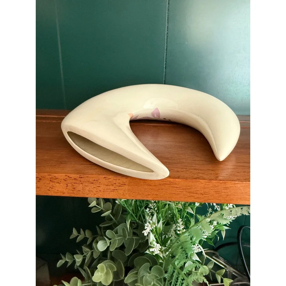 Vintage 80s Postmodern‎ Ceramic Crescent Moon Vase Floral Deco Revival Cream